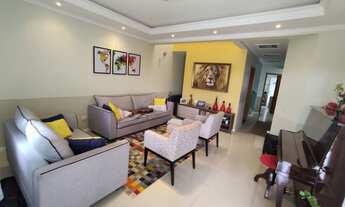 Imagem 5: Sobrado com 333m², 5 dormitórios e amplo quintal próximo ao bosque Bordignon em Pinhais