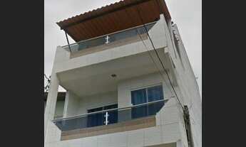 Imagem 5: 2/4, varandão, próximo ponto de ônibus