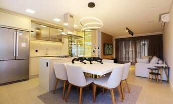 Imagem: Triplex finamente mobiliado próximo da