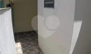 Imagem 3: Casa para Aluga com 1 dormitório, sala, cozinha, banheiro e quintal - 40 m2 Santa Teresinh