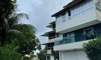 Imagem: Casa triplex com 3 suítes amplas em condomínio