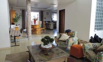 Imagem 6: Oportunidade)Vendo Casa de alto padrão na cidade de Joinville -SC, bairro Iririu