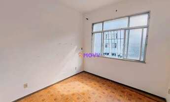 Imagem 2: Apartamento com 2 dormitórios à venda, 60 m² por R$ 320.000,00 - Icaraí - Niterói/RJ