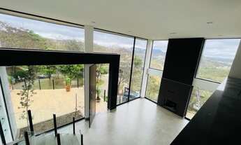 Imagem 5: Linda casa moderna com vista definitiva em local reservado