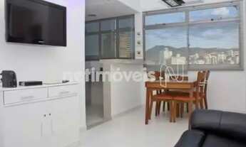 Imagem 2: Apartamento à venda em rua plana, próximo à Avenida do Contorno