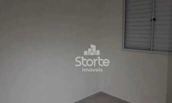 Imagem 6: Apartamento térreo com varanda estendida com 2 dormitórios à venda, 47m² por R$ 180.000