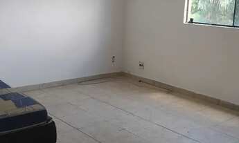 Imagem 3: ALUGO KITNETE 700 R$ NO PRIMEIRO ANDAR COM GARAGEM EM ARNIQUEIRAS ÁGUA CLARAS