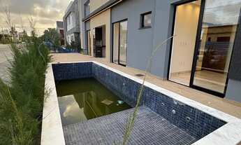 Imagem 2: Casa Moderna em condomínio fechado