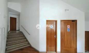 Imagem 7: Sala comercial com 27 m², salão livre e versátil, ideal para diferentes tipos de negócios