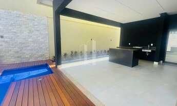 Imagem 4: Jardins França Sobrado de Alto Padrão com Piscina e Suíte Master de 51m²