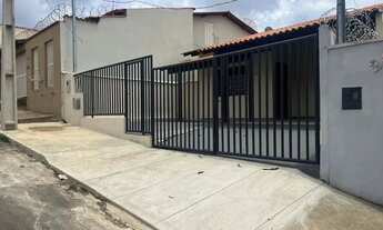 Imagem 2: Imóvel para venda tem 200 metros quadrados com 3 quartos em Morada do Sol - Lavras - MG