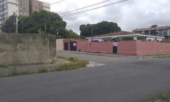 Imagem 2: Casa próximo a Igreja dos Capuchinhos