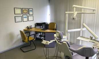 Imagem 2: 2 Consultórios odontólógicos no Centro Cívico, totalmente equipado