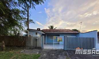 Imagem 2: Casa à venda localizada no bairro Riviera em Matinhos, com 40 m²