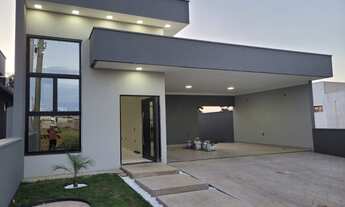 Imagem: CASA MARAVILHOSA RECÉM CONSTRUÍDA EM CONDOMÍNIO