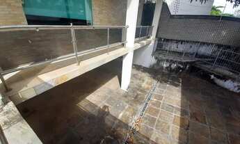 Imagem 2: Casa para aluguel tem 400 metros quadrados com 6 quartos em Jardim Renascença - São Luís