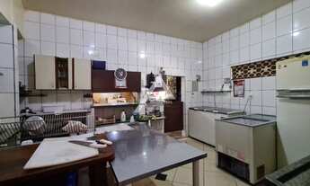 Imagem 4: Prédio Inteiro com Restaurante e Apartamento de 2 Suítes à Venda no Anil