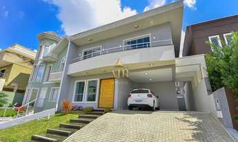 Imagem 2: Excelente casa em condomínio fechado imóvel amplo com jardim e churrasqueira. Região nova