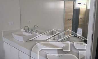 Imagem 5: Quot;Bela casa de esquina em condomínio de altíssimo padrão"