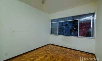 Imagem 2: Apartamento com 3 quartos (1 suíte), 2 banheiros e 1 vaga à venda, 118 m², Copacabana, Rio