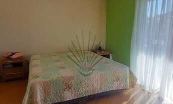 Imagem 2: Sobrado espaçoso no bairro do CIC! 166 m² de área privativa, com 3 dormitórios (sendo 1 su