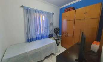 Imagem 2: Casa Sobrado - Bosque dos Eucaliptos - 3 Dormitórios - 84m²