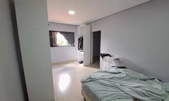 Imagem 5: Casa de condomínio para venda possui 500 metros quadrados com 6 quartos