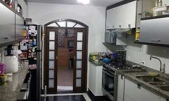 Imagem 3: Sobrado Pestana, Osasco, 4 dorm., sendo 3 suítes, quintal com churrasqueira, 3 vagas de ga