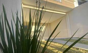 Imagem: Casa à venda no bairro Parque Jambeiro