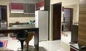 Imagem 4: Casa em rua pública