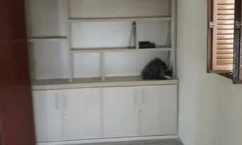 Imagem 5: Casa para aluguel tem 200 metros quadrados com 3 quartos em -