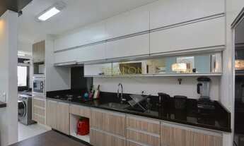 Imagem 3: APARTAMENTO NO BACACHERI COM 2 DORMITORIOS E 2 VAGAS DE GARAGEM !