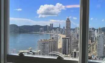 Imagem 2: Apartamento para venda possui 316 metros quadrados com 4 quartos em Centro - Balneário Cam