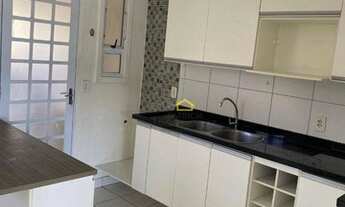 Imagem 5: Linda casa de canto com 2 Dormitórios, espaço gourmet com churrasqueira e amplo quintal no