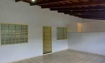 Imagem 3: Casa para aluguel possui 80 metros quadrados com 3 quartos em Setor Novo Horizonte - Goiân