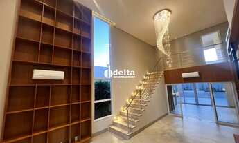 Imagem 3: Casa em condomínio com 3 suítes disponível para venda no bairro Laranjeiras em Uberlândia