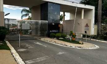 Imagem: Apartamento térreo condomínio com área