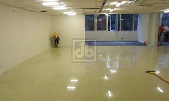 Imagem 2: Ipanema sobreloja frente 176m amplo espaço 4 banheiros cozinha 1 vaga na escritura proximo