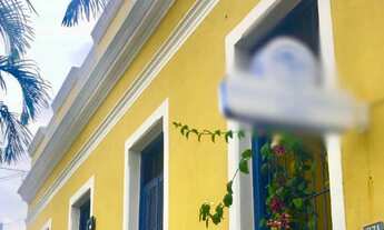 Imagem: Restaurante bem localizado no interior de