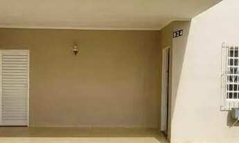 Imagem 2: Casa com 2 dormitórios à venda, no Jd Interlagos com piscina com piscina111 m² por R$ 420