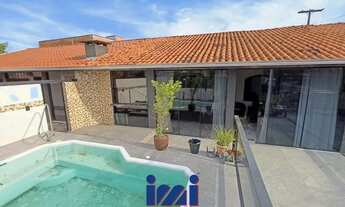 Imagem 2: Casa na praia com piscina