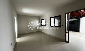 Imagem: Casa à venda, 3 quartos, 1 suíte, 2 vagas