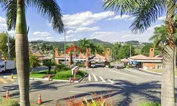 Imagem: Casa de condomínio em Alameda Berlim