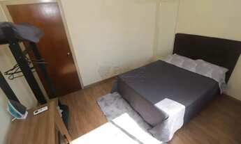 Imagem 4: Apartamento Mobiliado no Edifício Belo Horizonte - Conforto e Praticidade no Centro de Pel