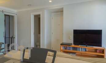 Imagem 6: Belíssimo e com excelente localização tendo varanda gourmet. Está totalmente decorado