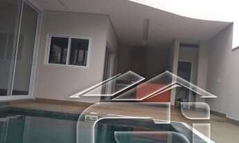 Imagem 2: Quot;Bela casa de esquina em condomínio de altíssimo padrão"