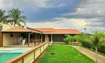 Imagem 2: Fazenda/Sítio/Chácara para venda com 600 metros quadrados com 3 quartos