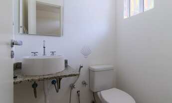 Imagem 7: Delícia de sobrado no bairro Uberaba! Com 3 dormitórios (sendo 1 suíte), 2 vagas de garage