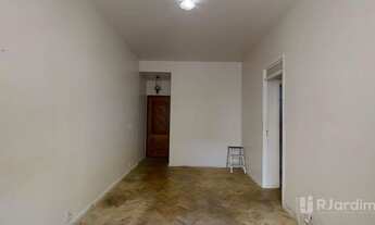 Imagem 4: Portaria 24h, Apartamento com 3 quartos, 2 banheiros, 1 vaga de garagem, à venda, 81 m², G