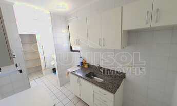 Imagem 6: A Unisol Imóveis aluga apartamento de dois dormitórios sendo uma suíte no Centro, próximo